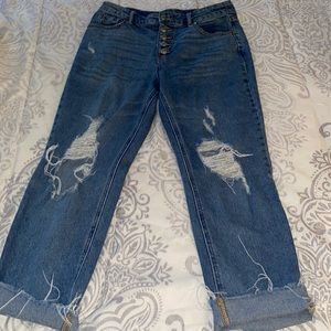 Wild Fable capris size 6